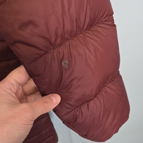 Columbia winter jacket, Wine Colored. Womens medium. - Picture 7 of 7